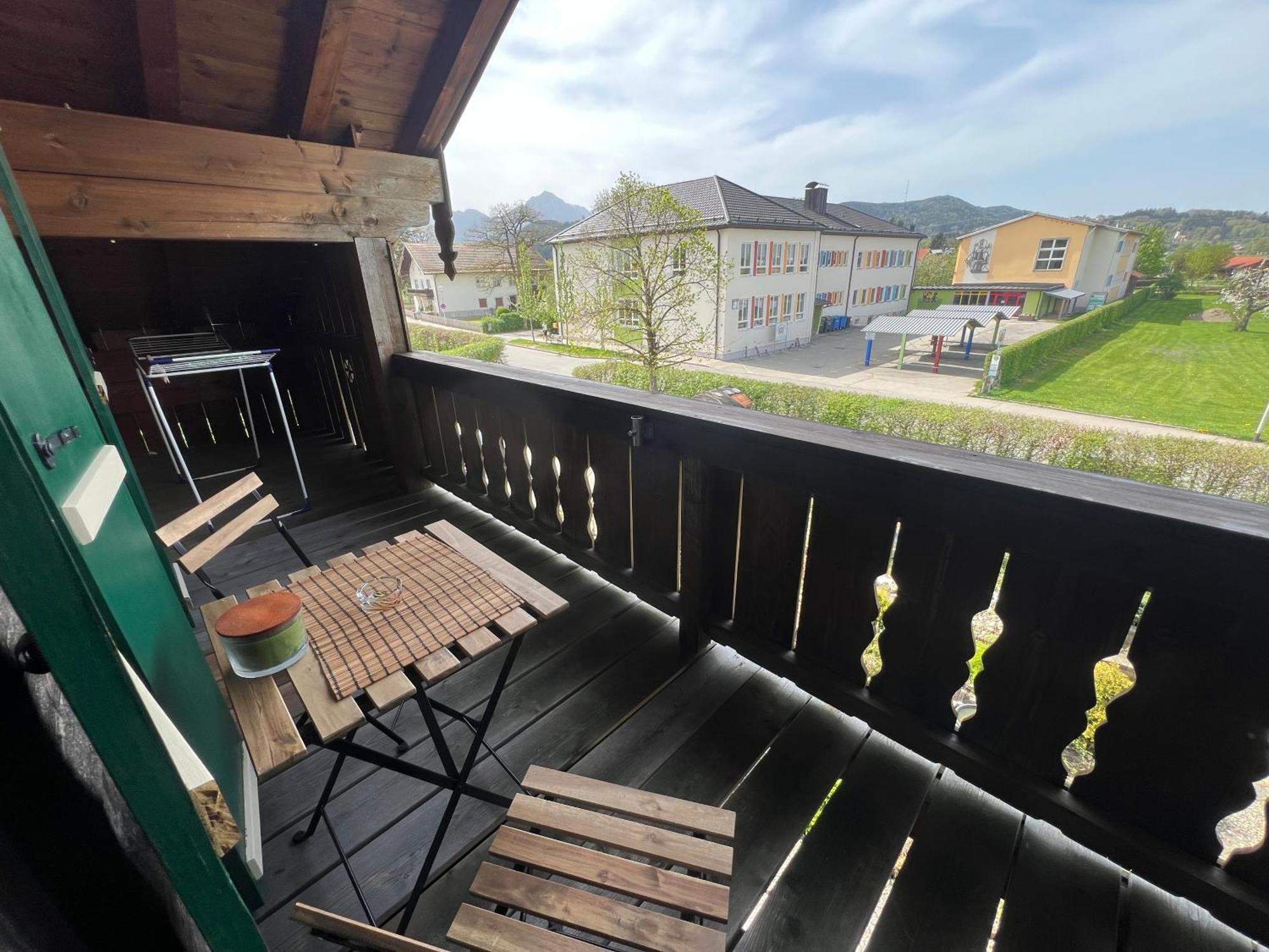 Gemuetliche Dachgeschosswohnung Mit Balkon Ainring Exteriér fotografie